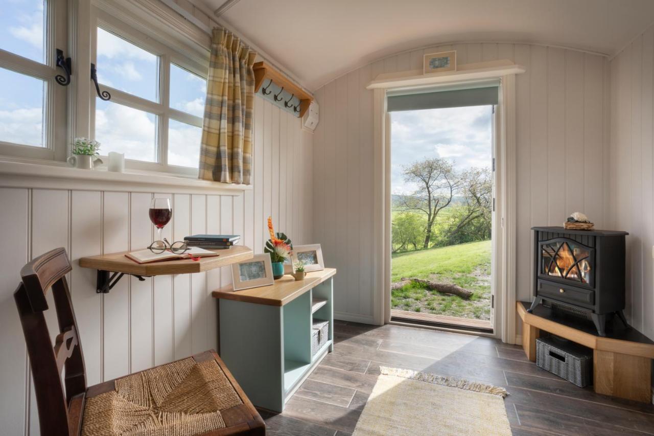 The Heron Shepherds Hut At Lyth Valley Brigsteer Eksteriør billede
